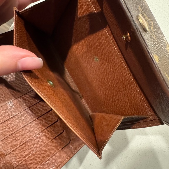 Louis Vuitton Monogram Wallet - Picture 7 of 17